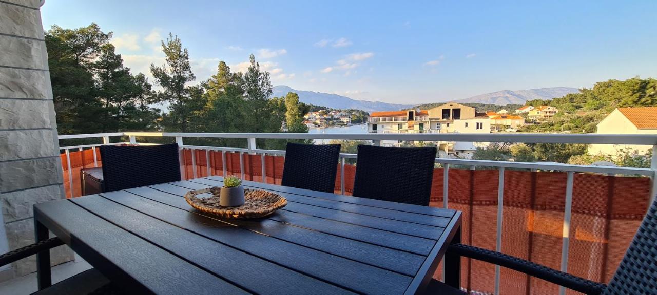 לומבארדה Luxury Apartments Oasis מראה חיצוני תמונה